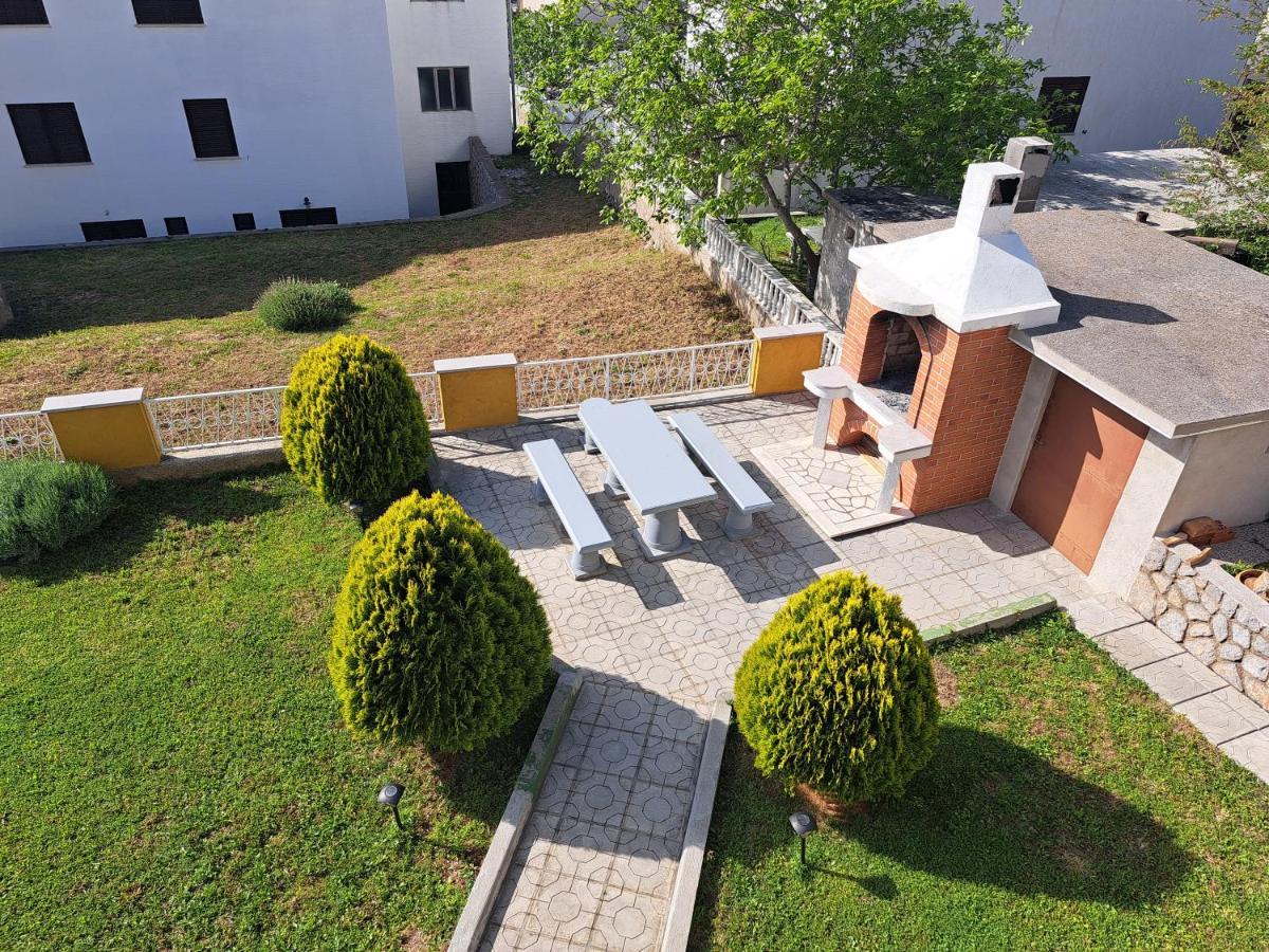 Guest House Angela Сень Екстер'єр фото