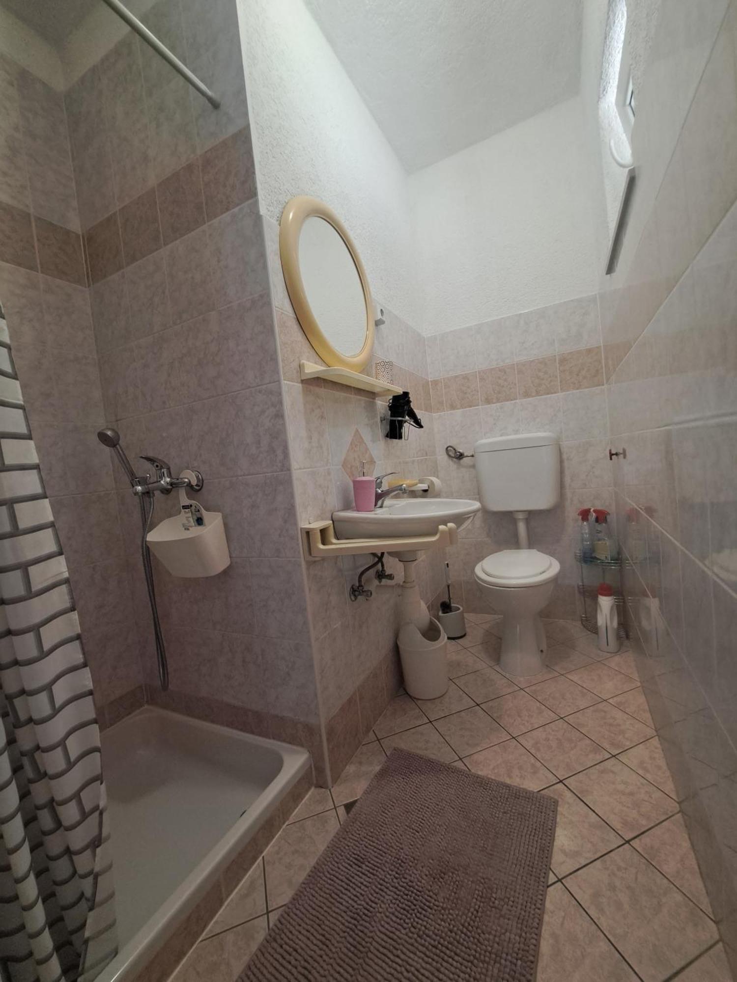 Guest House Angela Сень Екстер'єр фото
